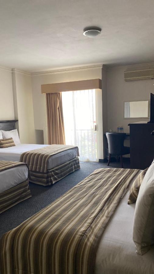 Hotel Zafra Торреон Экстерьер фото